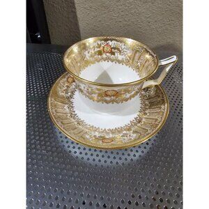 Wedgewood White & Gold Floral Lace Look Teacup & Saucer Porcelain Vintage